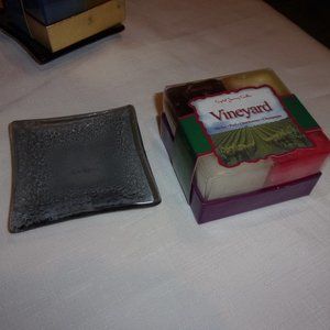 Vineyard Candle Gift Set & Tiger Glass Holder